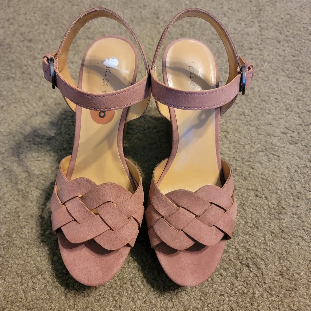 Women's Wedge Show Sz 8